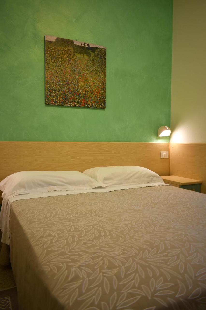 Hotel Alfa Tao Riccione Exterior foto